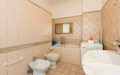 Chambre privée à via Domenico De Dominicis, image 8 de 17