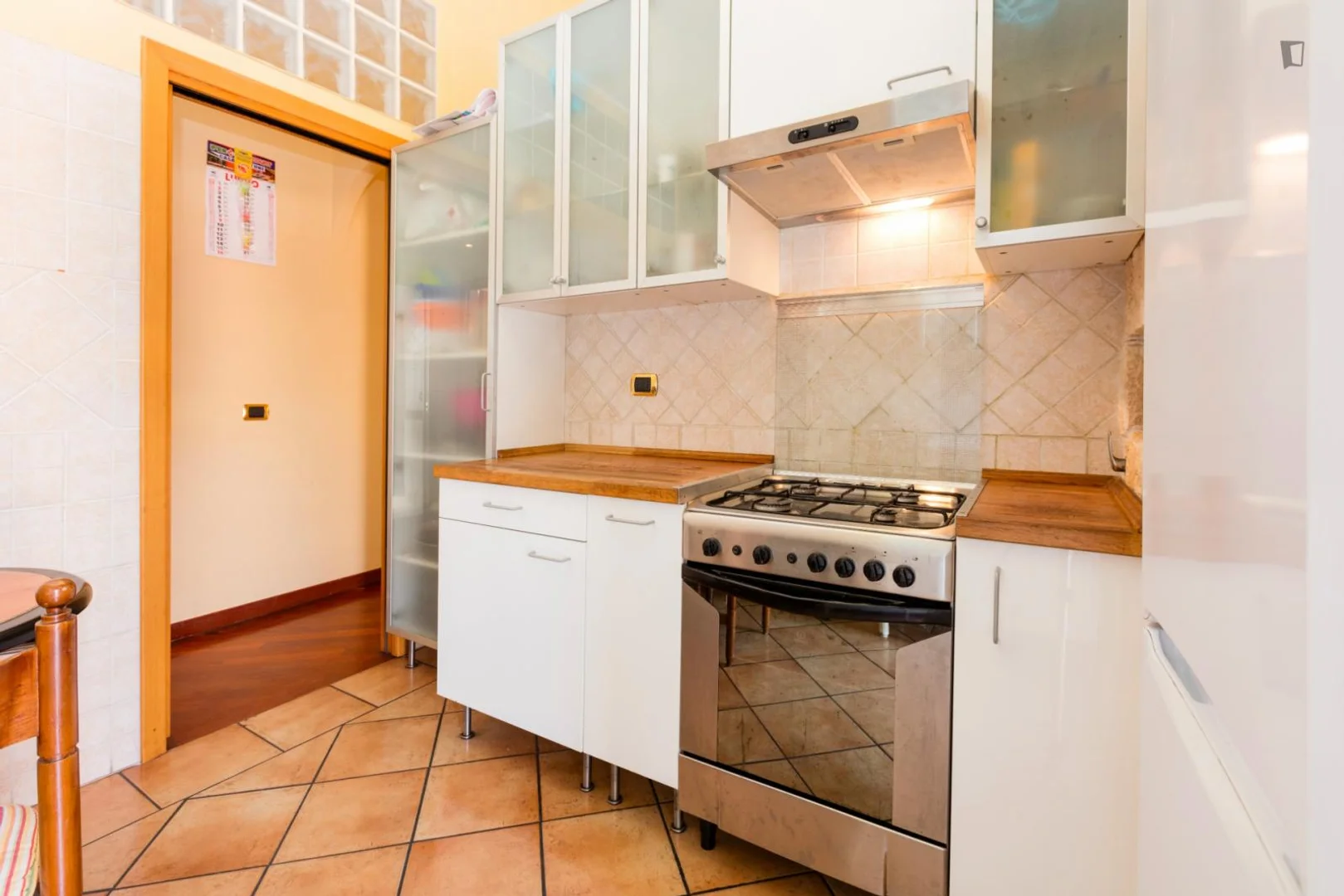 Chambre à louer dans un appartement d'étudiant à , entièrement meublée