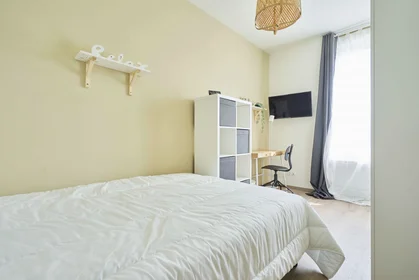 Quarto privado em 27 RUE MARECHAL OUDINOT, imagem 10 de 13
