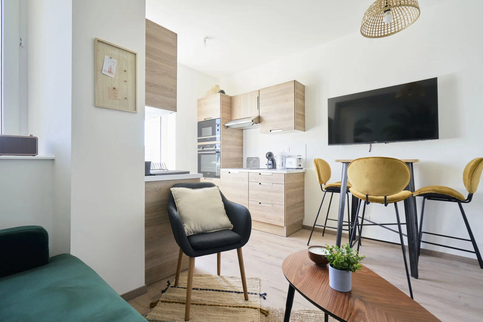 Quarto amigo do estudante em  com comodidades modernas
