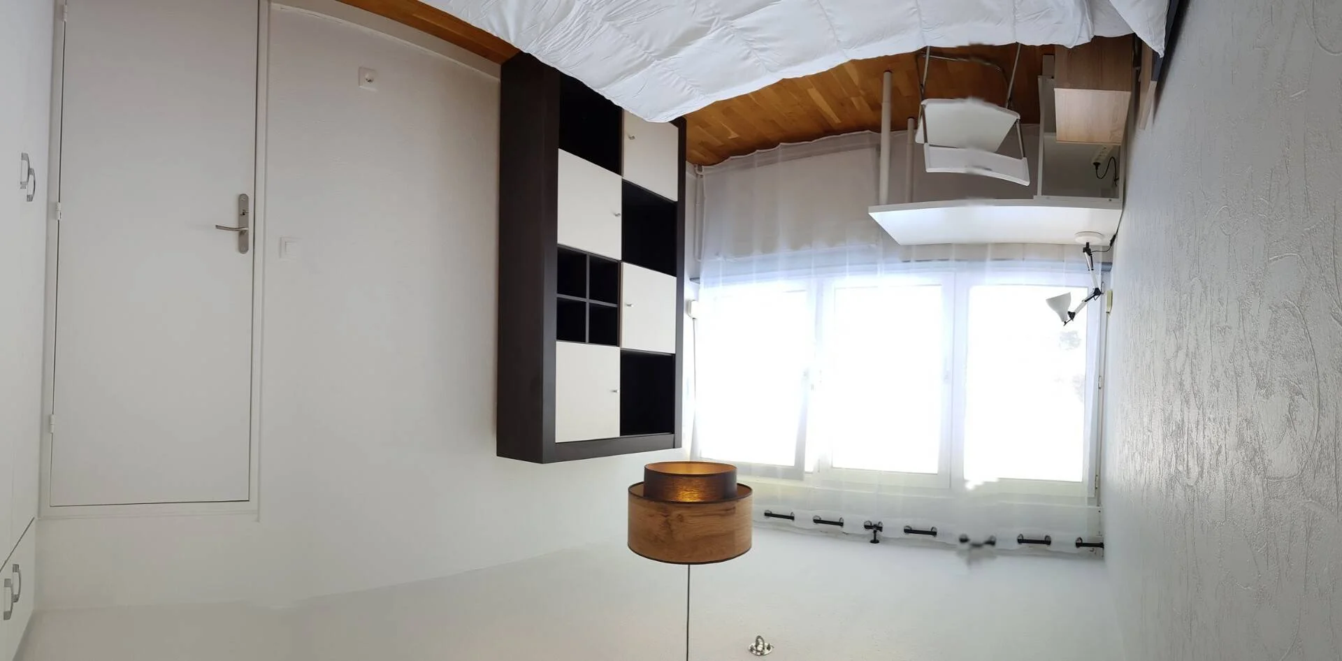 Quarto de estudante económico perto do campus em 
