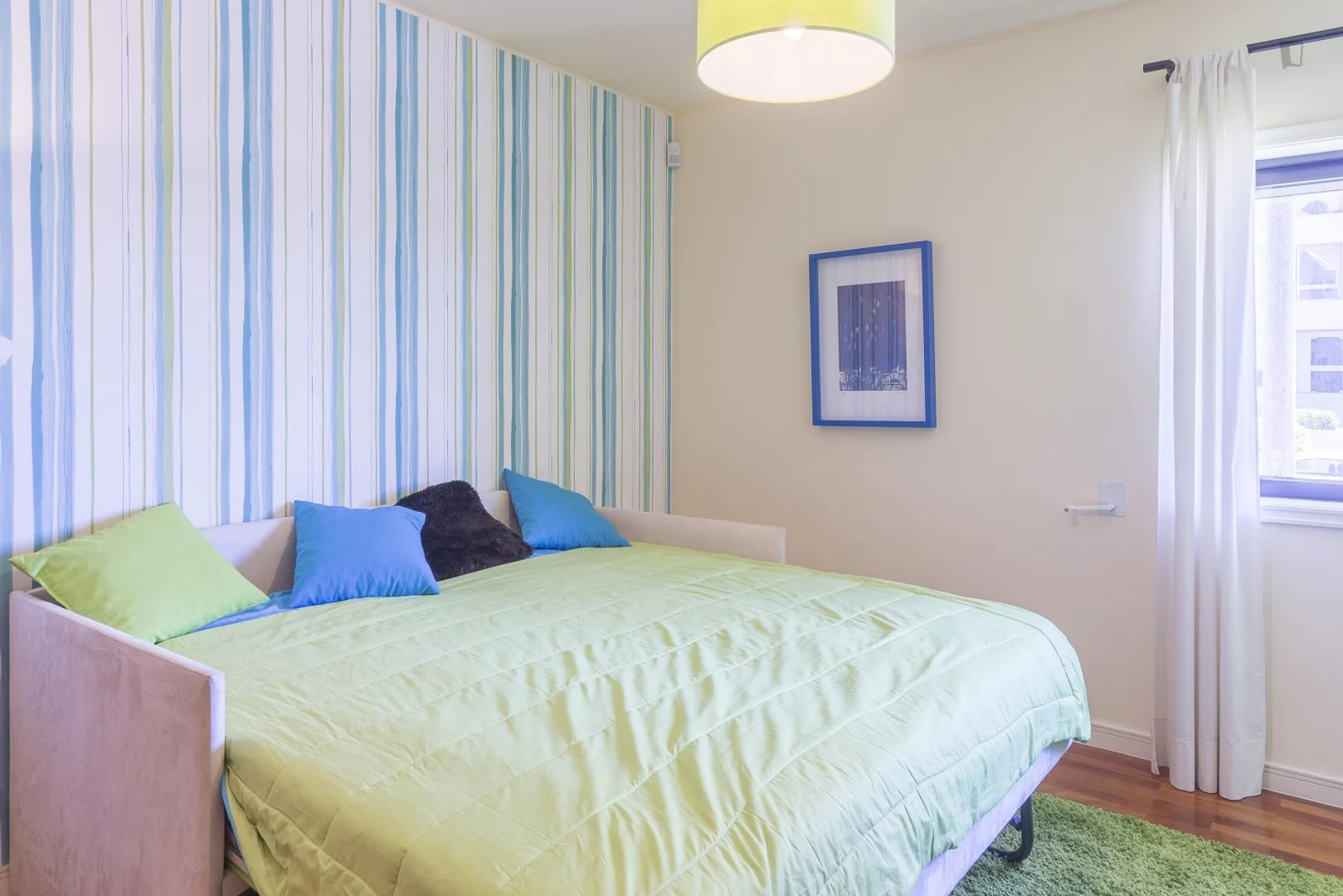 Budget-friendly student room close to campus in