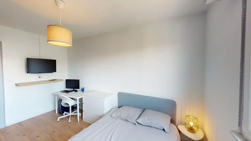 Privatzimmer in der Avenue Aristide Briand, bild 1 von 10