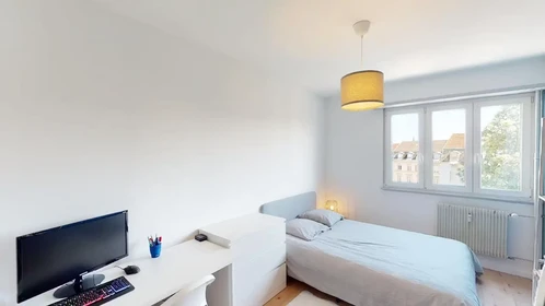 Privatzimmer in der Avenue Aristide Briand, bild 2 von 10