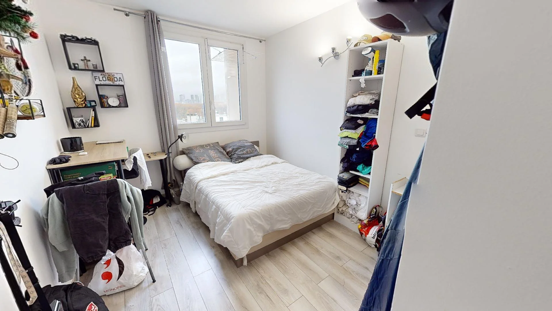 Chambre d'étudiant économique avec emplacement pratique dans 