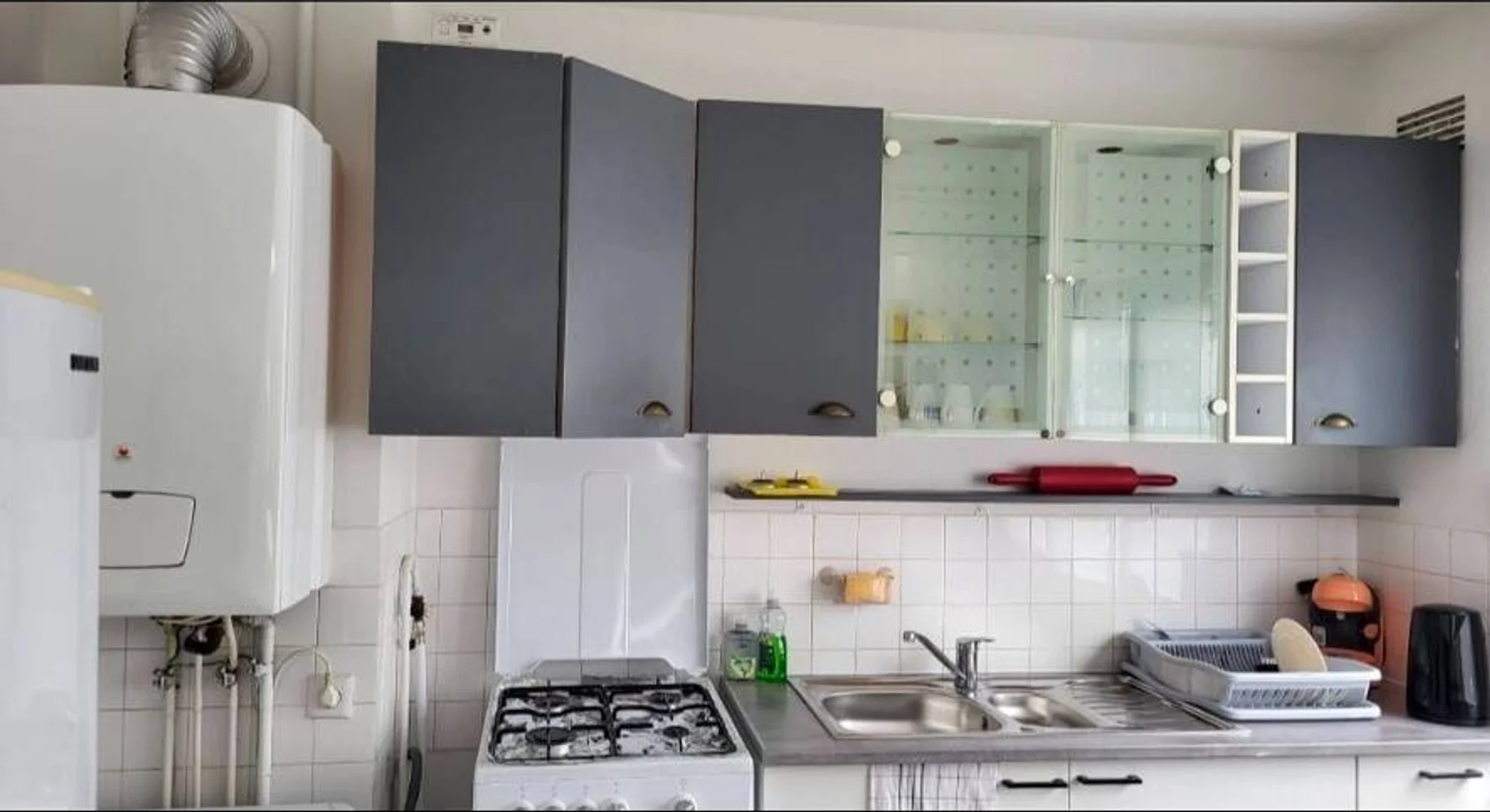 Habitación para estudiantes en  con modernas comodidades