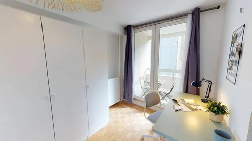 Private room at Square Henri Regnault, image 1 of 10