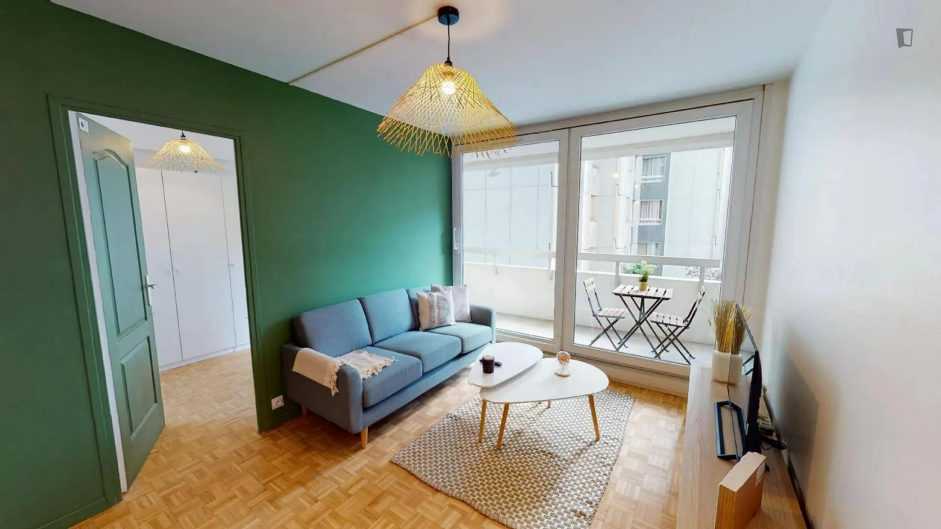 Budget-friendly student room close to campus in 