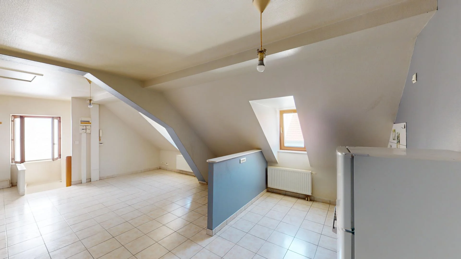 Habitación acogedora para estudiantes disponible en