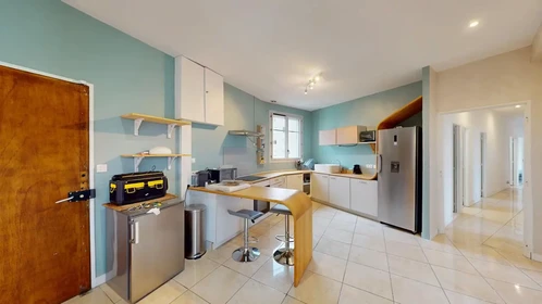 Quarto privado em Rue de l'Intendant Le Nain, , imagem 6 de 10