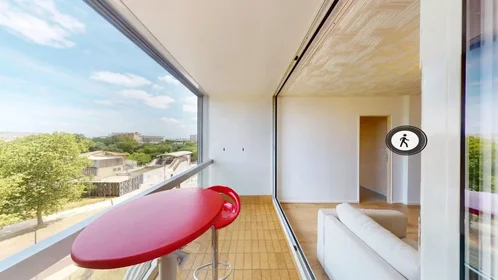 Habitación privada en Rue Georges Bernanos, Mirail-Reynerie-Bellefontaine, imagen 8 de 10