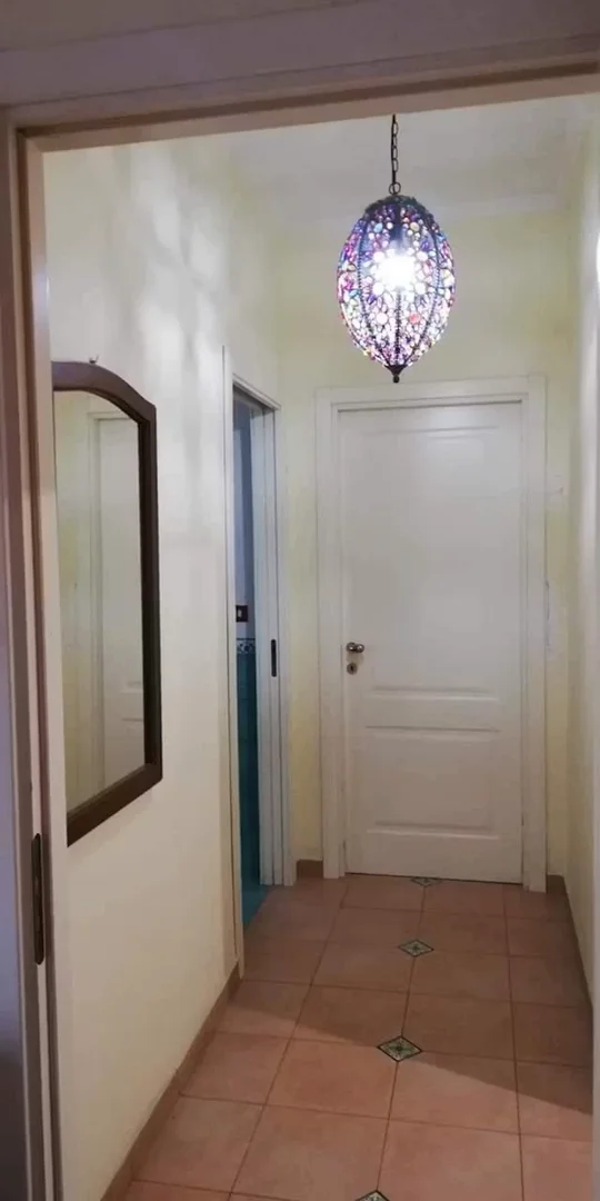 'de modern olanaklara sahip öğrenci dostu oda
