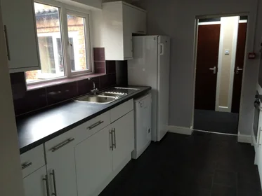 Gesamte Unterkunft im Wohnheim in der 73 Dallas St, Fulwood, Preston PR1 7UY, UK , bild 5 von 31