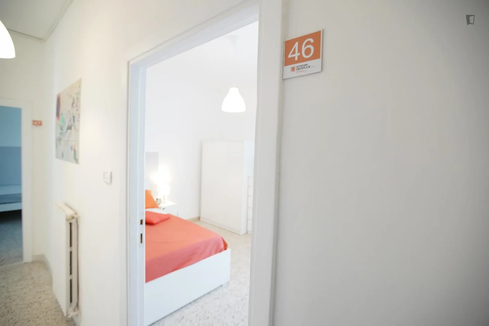 Chambre d'étudiant fonctionnelle parfaite pour étudier dans 