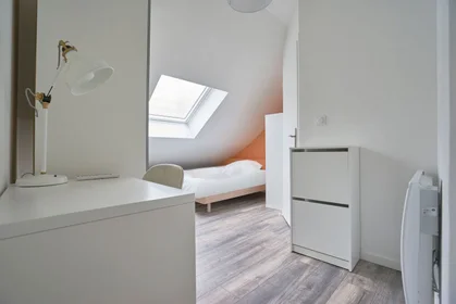 Chambre privée à 287 avenue de Dunkerque, image 1 de 10