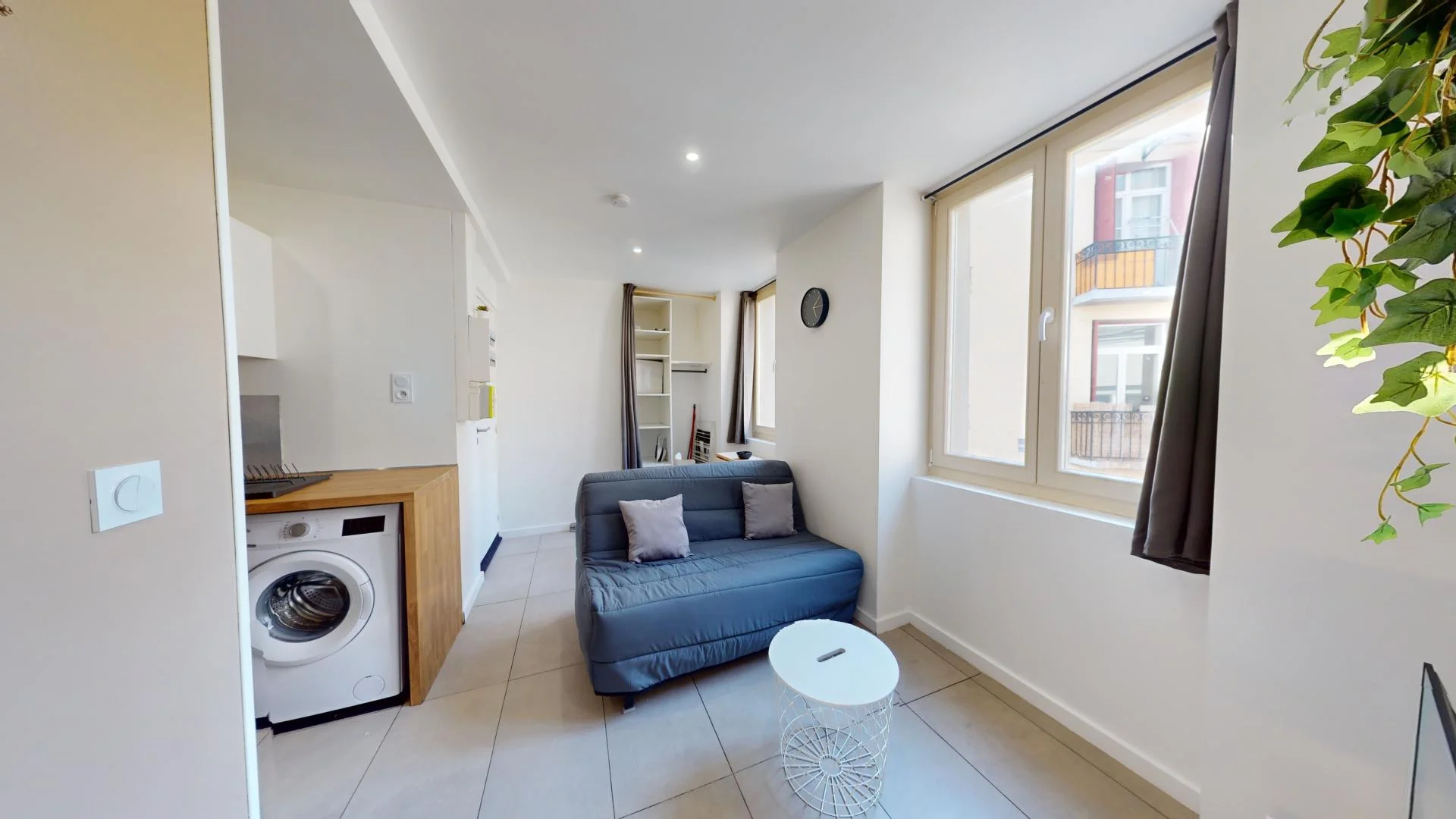 Habitación estudiantil amplia y cómoda en 