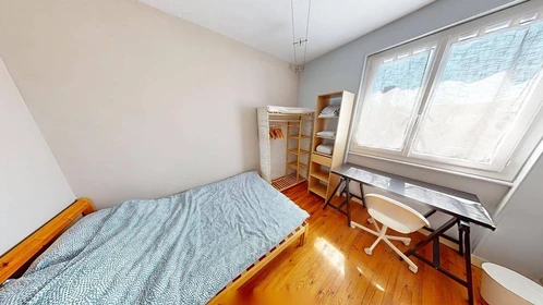 Quarto barato em Clermont-ferrand