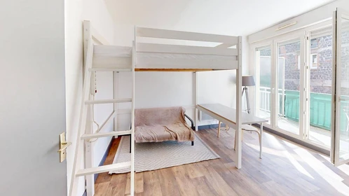 Renting rooms by the month in Clermont-ferrand