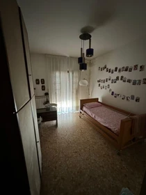 Alquiler de habitaciones por meses en Napoli