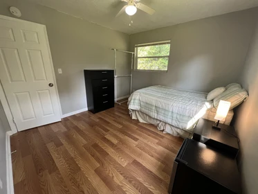 Quarto para alugar ao mês em Jacksonville