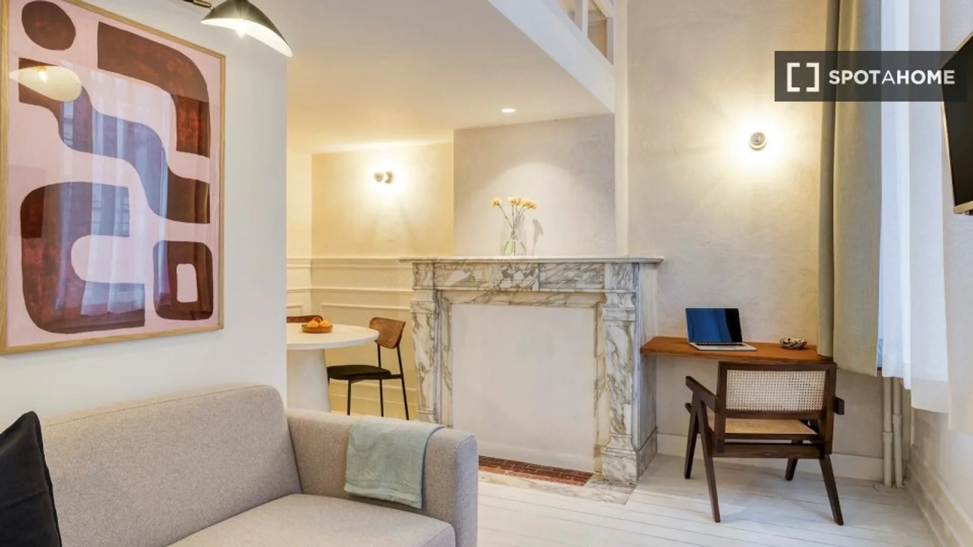 Fully equipped studio flat for students in 