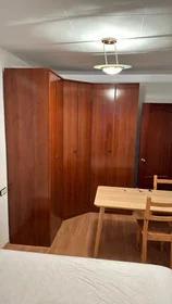 Privatzimmer in der Carrer d'Àvila, El Parc i la Llacuna del Poblenou, bild 5 von 10