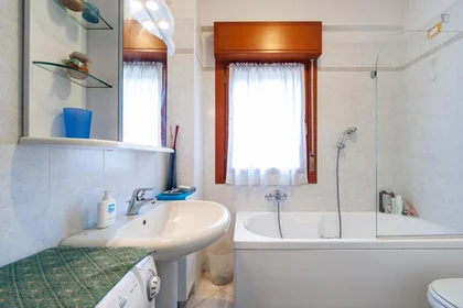 Privatzimmer in der Via Giuseppe Gregoraci, bild 9 von 17