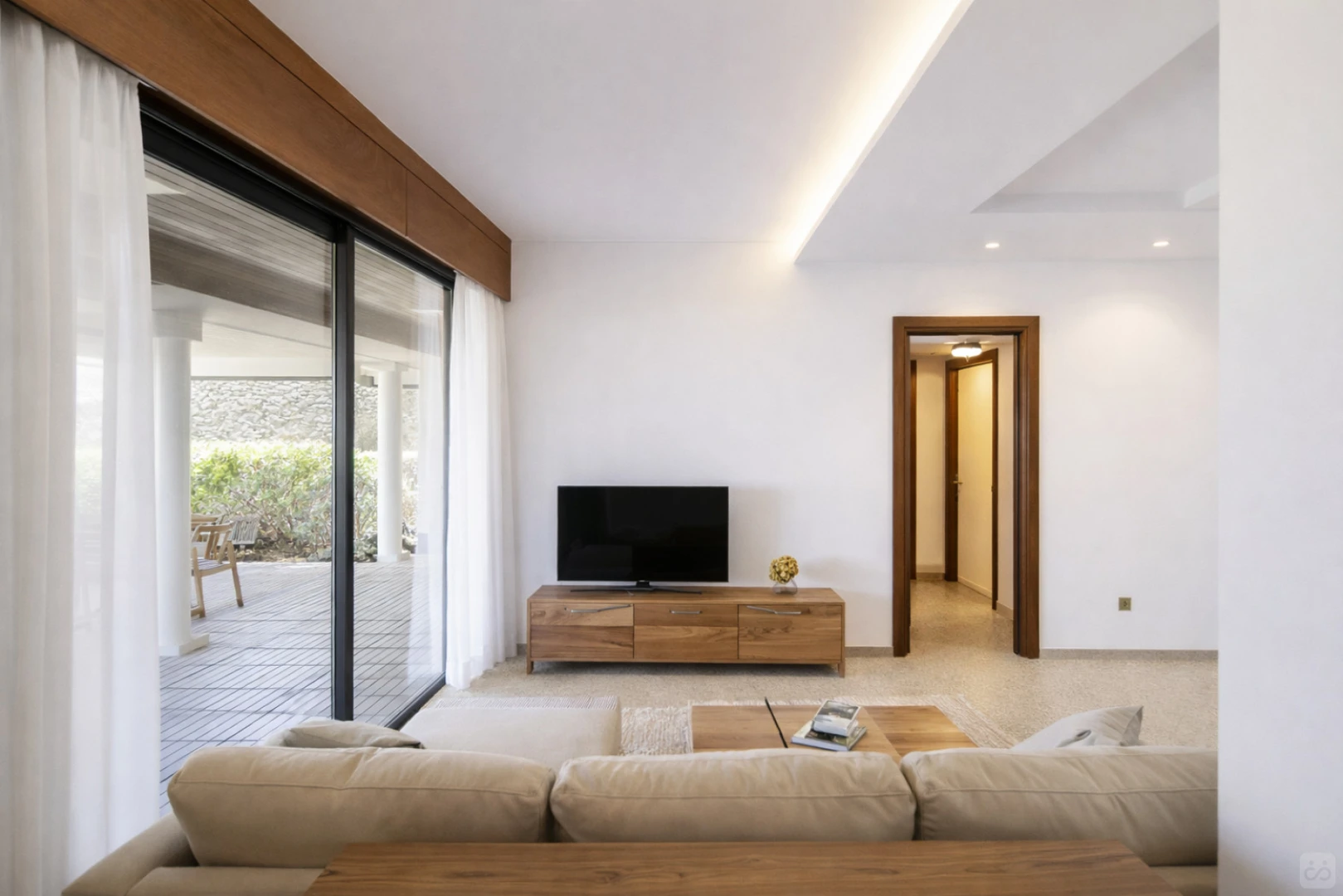 Habitación estudiantil luminosa y aireada con fácil acceso a la universidad en 