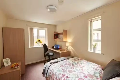 Chambre à louer dans un appartement en colocation à Derby