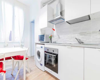 Quarto privado em Viale Alfredo Oriani, imagem 8 de 11