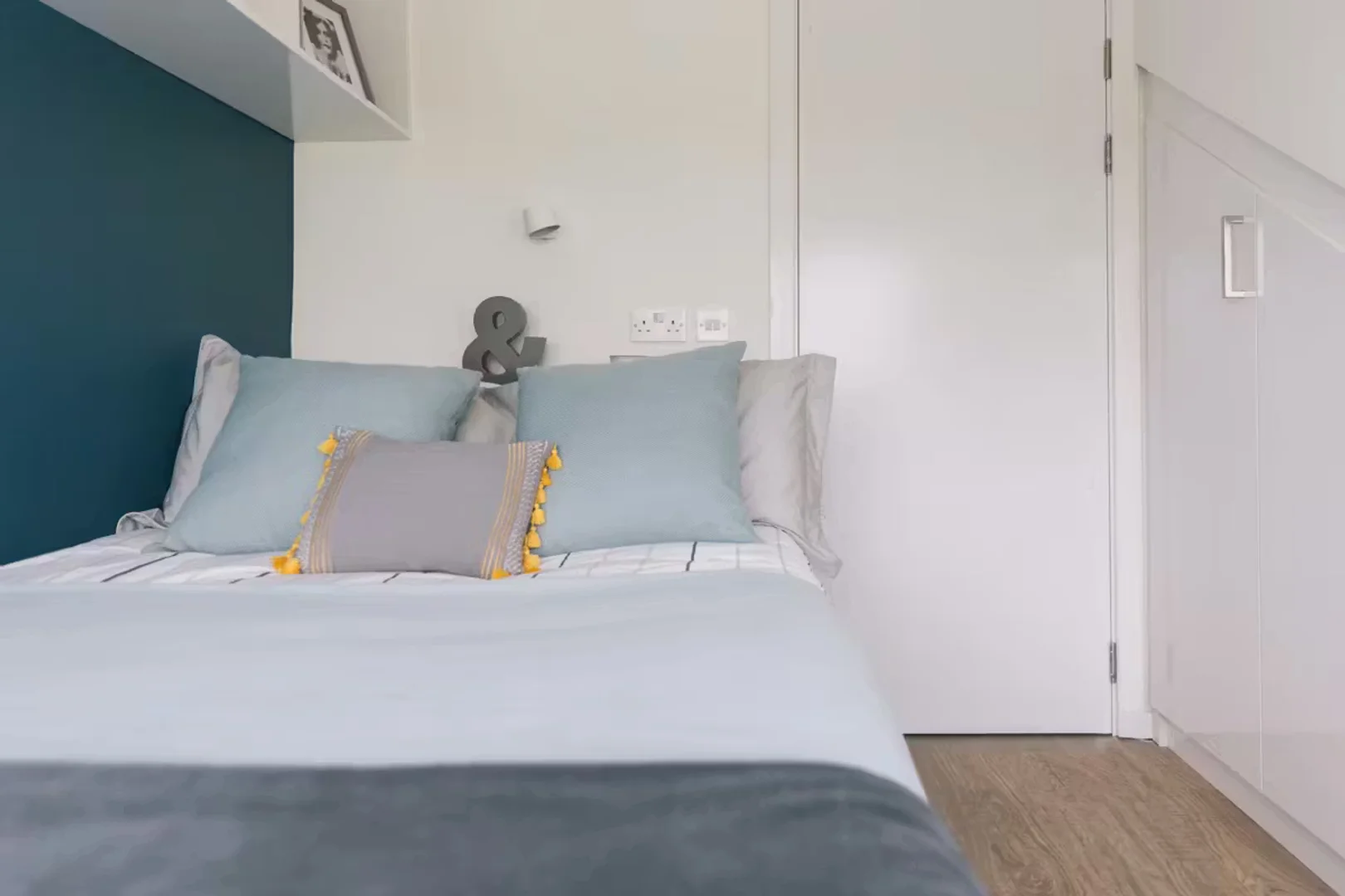 Quarto acolhedor para estudantes disponível em 