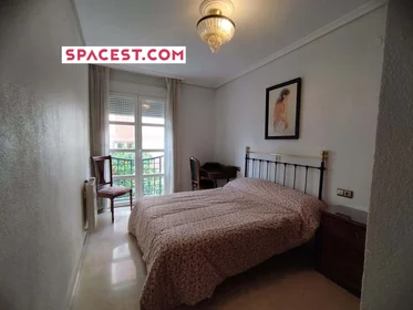 Özel oda konumu Av. de América, 51, Poniente Sur, 14005 Córdoba, España, 1 9 görüntüsü