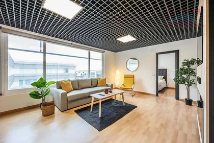 Dairenin tamamı konumu Av. de la Industria, 42, 28108 Alcobendas, Madrid, España, 1 12 görüntüsü