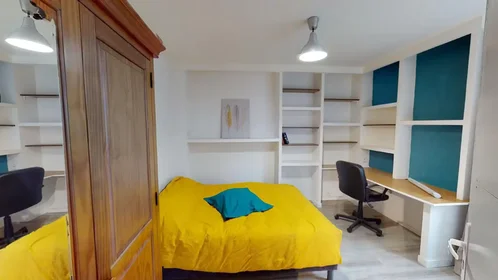 Private room at Avenue Marie Reynoard, , image 1 of 10