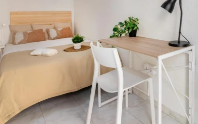 Private room at Carrer de Marcel·lí Giner, image 7 of 20