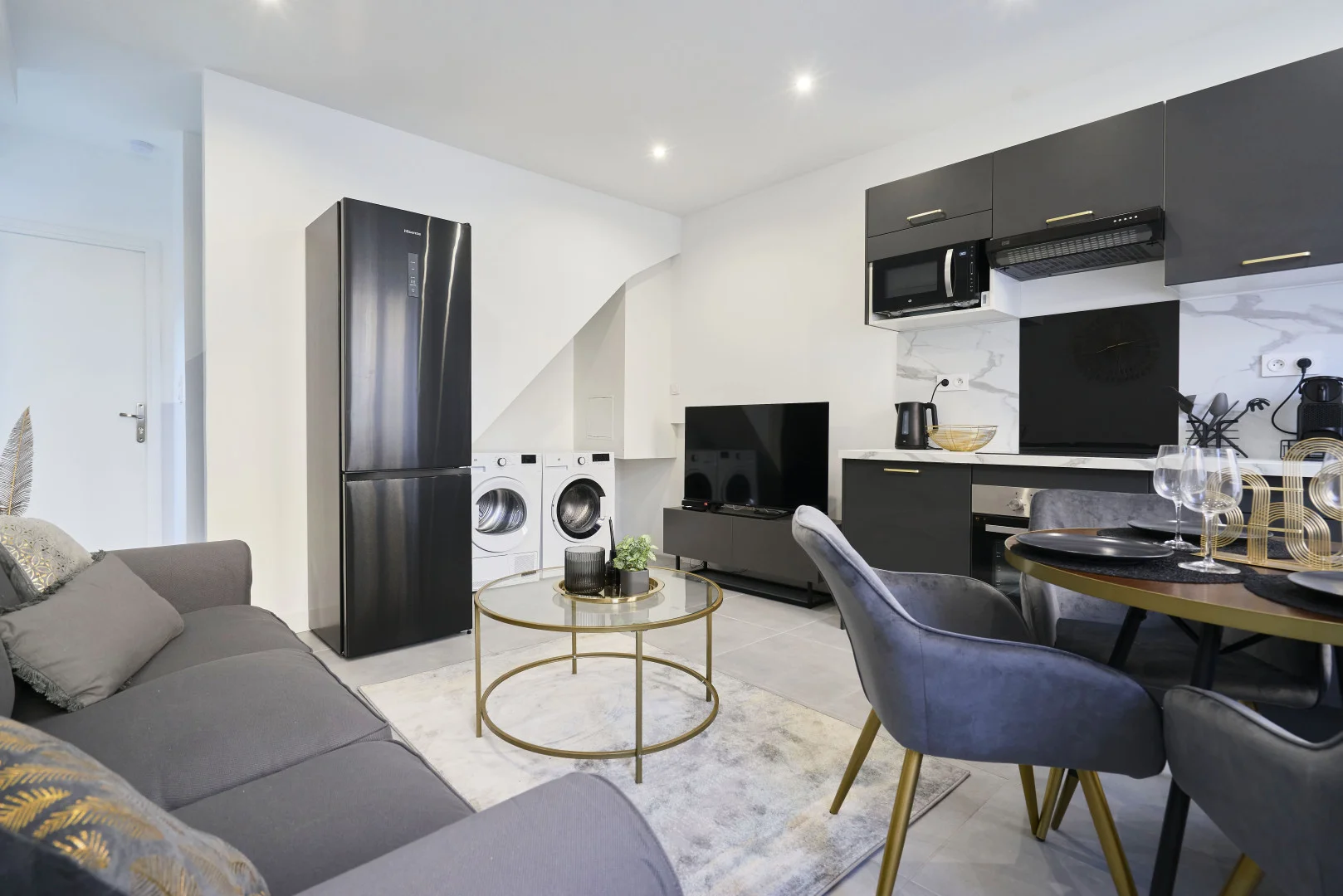 Comfortable and spacious student room in 