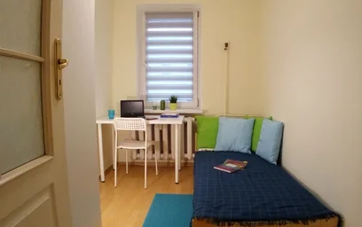 Habitación privada muy luminosa en {area}