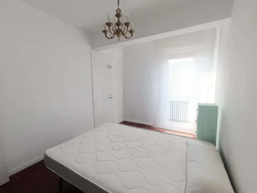 Quarto privado em C. Pedro Malón de Chaide, 27, 31008 Pamplona, Navarra, España, imagem 1 de 1