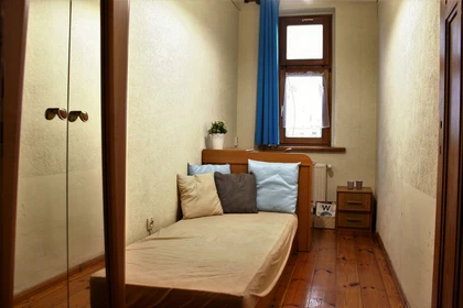 Quarto para alugar com cama de casal em Gliwice