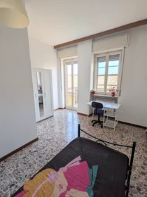 Habitación privada en Via San Corrado Confalonieri, Centro Storico, imagen 8 de 10
