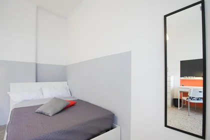 Chambre privée à Via Colli Aminei, image 7 de 18