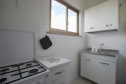 Chambre privée à Via Colli Aminei, image 11 de 18