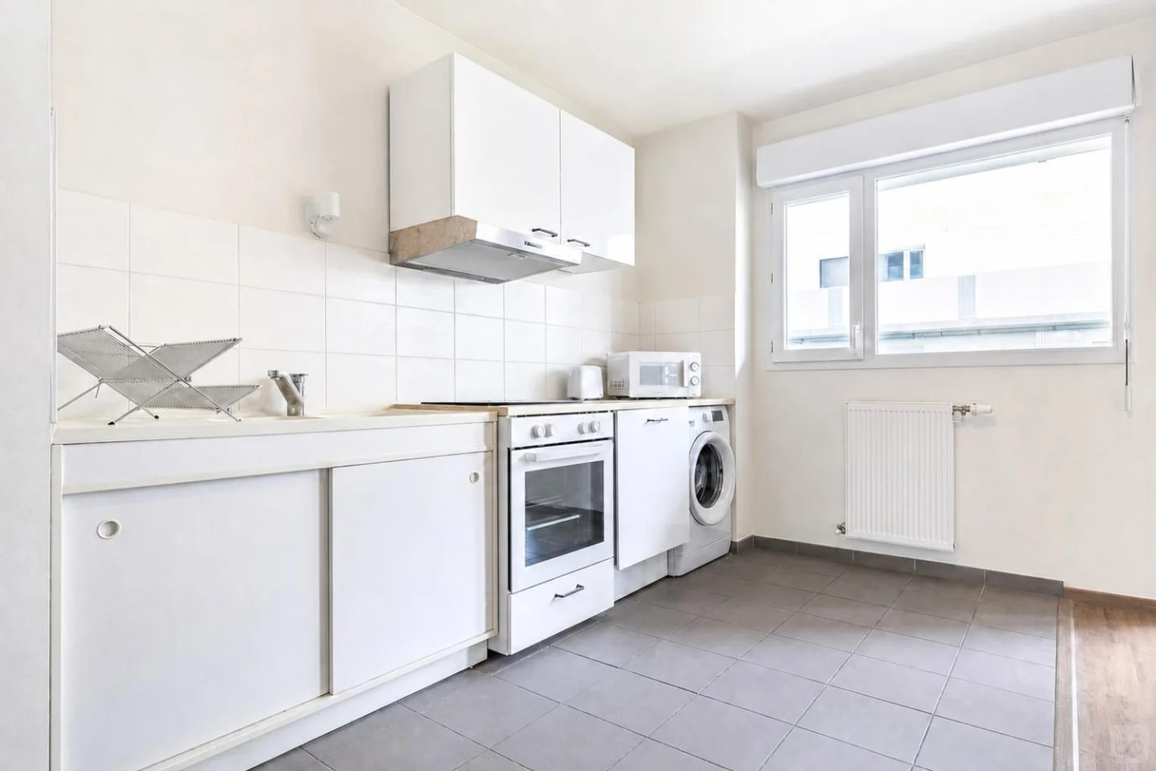 Student-friendly room in with modern amenities