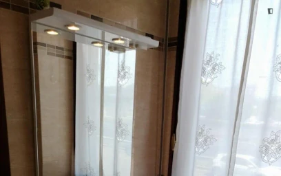Stanza privata in Viale Renato Serra, immagine 7 di 36
