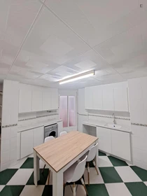 Chambre privée à Calle Cruz, image 4 de 7