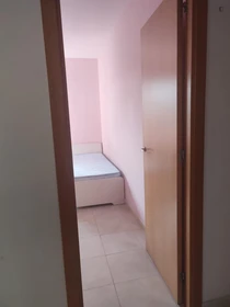 Habitación privada en Carrer d'Eugeni Ferrer Dalmau, imagen 3 de 13