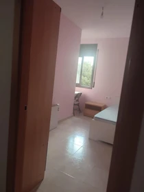 Habitación privada en Carrer d'Eugeni Ferrer Dalmau, imagen 4 de 13