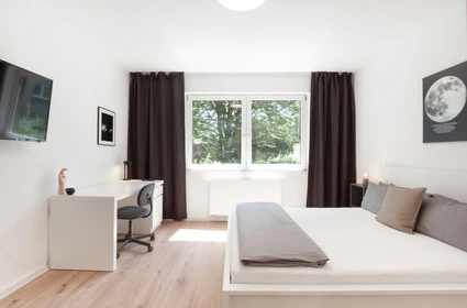 Renting rooms by the month in Essen