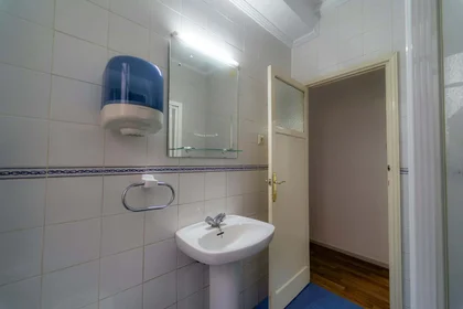 Özel oda konumu C. Palacio Valdés, 41005 Sevilla, Spain, 11 16 görüntüsü
