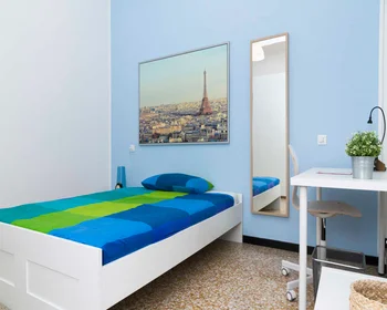 Chambre privée à Viale Carlo Espinasse, image 2 de 28